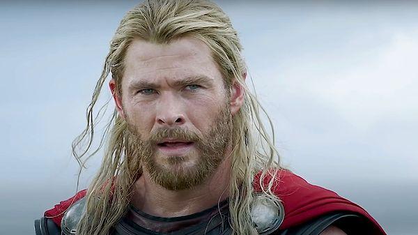 Thor karakteriyle tanıdığımız, bazen adından çok bu Marvel karakteriyle bahsedilen Chris Hemsworth'ü duymuşsunuzdur.