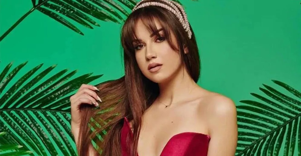 Ece Mumay Kimdir, Kaç Yaşında? Ece Mumay'ın Şarkıları Nelerdir? Hangi Ödülleri Aldı?