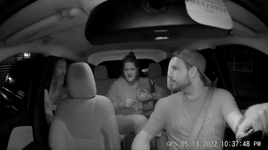 ABD'de Bir Taksi Şoförü Aracına Binen Irkçı Yolcuya Haddini Bildirdi