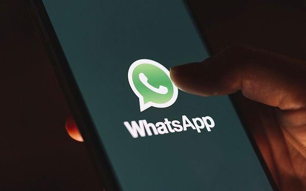 WhatsApp Premium aynı anda Adroid, iOS ve masaüstü sürümleri için WhatsApp Business Beta sürecinde geliştiriliyor.
