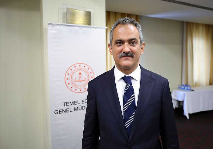 Milli Eğitim Bakanı Özer, Şoförünü MEB'de Müdür Yapmış