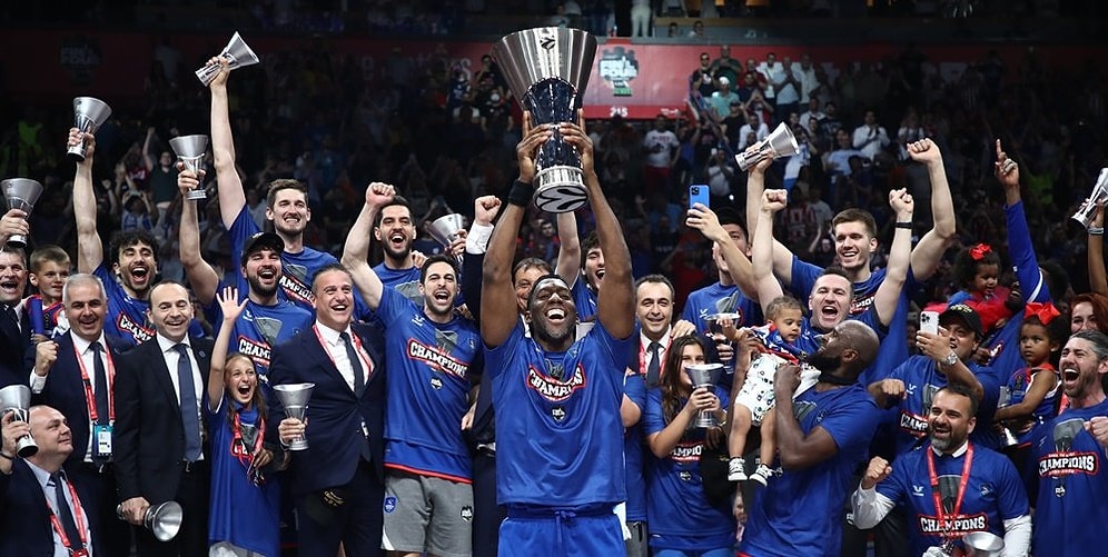 Helal Olsun Size! Anadolu Efes Üst Üste 2. Kez EuroLeague Şampiyonu 🏆