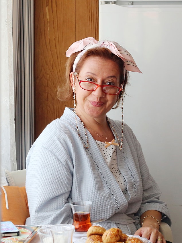 Özlem Çakar Kimdir? Oyuncu Özlem Çakar Kaç Yaşında, Nereli, Hangi