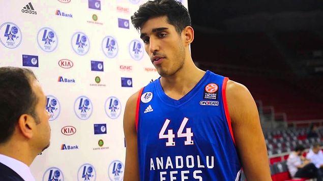Başarılı Basketçi Ahmet Düverioğlu Hangi Takımlarda Forma Giydi?