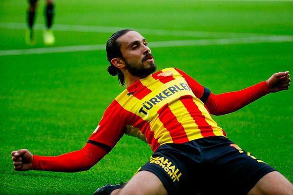 14. Göztepe'nin yıldızı Halil Akbunar'ı Fenerbahçe, Trabzonspor ve Medipol Başakşehir transfer listesine ekledi. (DHA Spor)