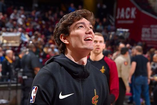 Devlerin Aşkı: Cedi Osman'ın Deniz Mergen'le 8 Yıllık İlişkisi Neden Bitti? Ebru Şahin'le Aşkı Nasıl Başladı?