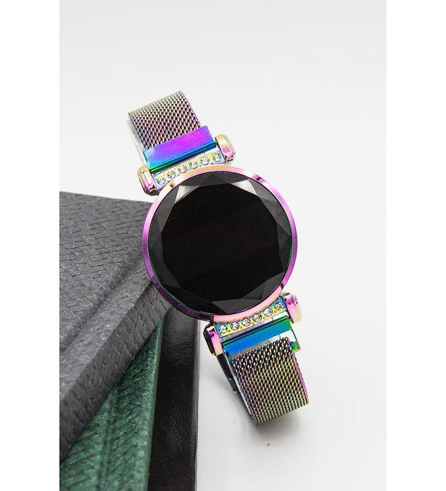 10. Dokunmatik ekranlı unisex kol saatinin kordon rengi çok güzel...