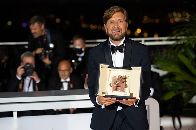 Östlund, 2017 yılında da The Square adlı filmiyle ilk Altın Palmiye ödülünü almıştı.