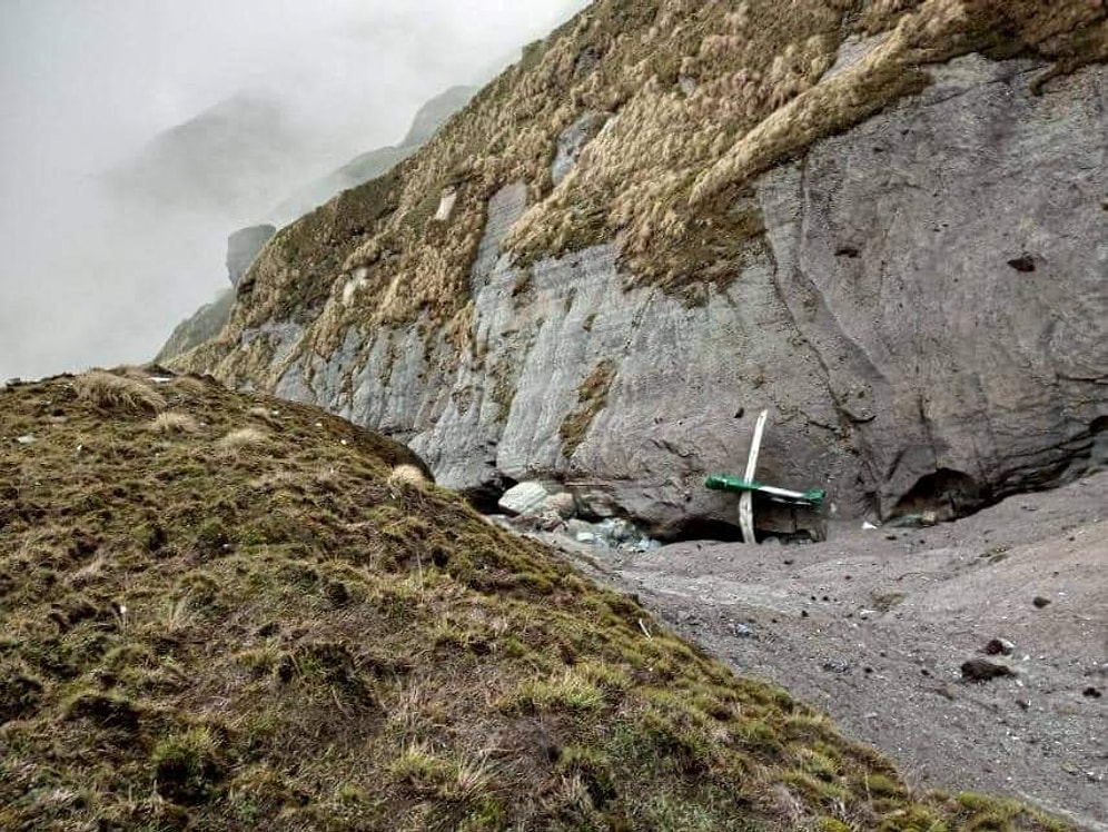 Nepal'de Kaybolan Uçağın Enkazına Ulaşıldı