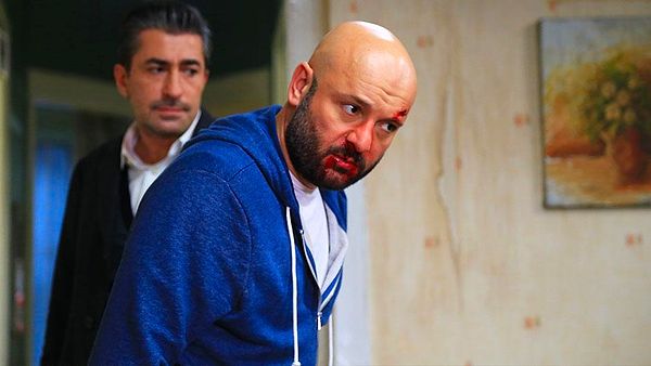 Uraz Kaygılaroğlu, Pınar Deniz ve Tolga Tekin'in yanı sıra dizide  Ahmet Rıfat Şugar ve Şebnem Hassanisoughi’nin de rol alacağı biliniyor.