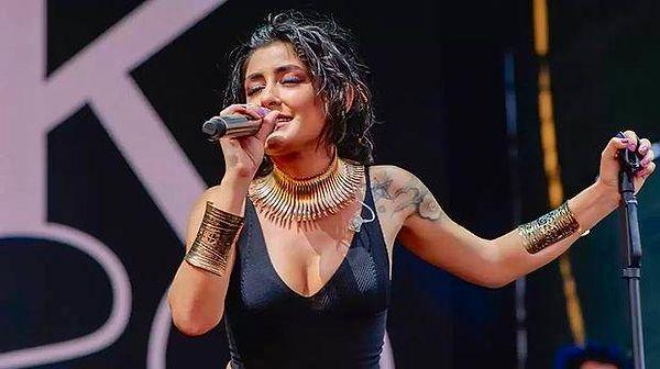 Isparta Gül Festivali kapsamında 3 Haziran'da konser vermesi planlanan Melek Mosso'nun konseri Milli Gençlik Vakfı ve Anadolu Gençlik Derneği tarafından baskı oluşturularak iptal edilmişti.