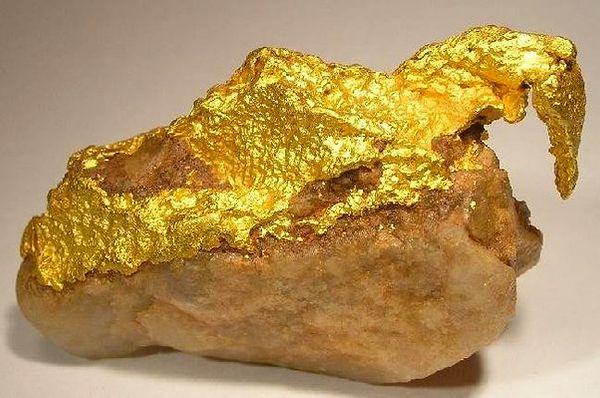 11. Dünyada şimdiye kadar çıkarılan altının yaklaşık yarısı Witwatersrand, Güney Afrika'dan geliyor.