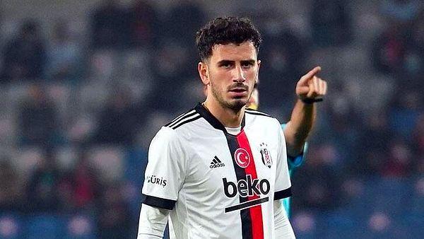 6. Bir süredir Feyenoord'un gündeminde olan Oğuzhan Özyakup, eski takımına imza atmaya hazırlanıyor. (Akşam Spor)