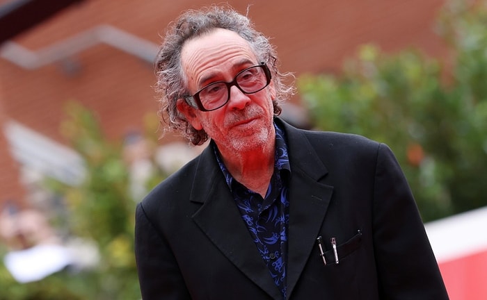 Tim Burton Kimdir, Gerçek Adı Ne? Dünyaca Ünlü Yönetmen Tim Burton Nereli, Kaç Yaşında, Yapımları Nelerdir?