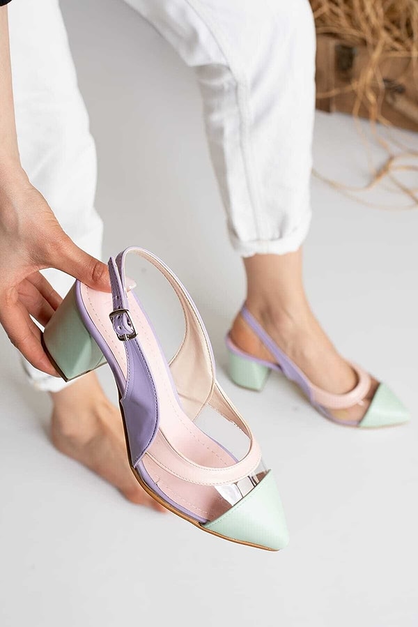 5. Aşko kuşko renklerinde bir model.