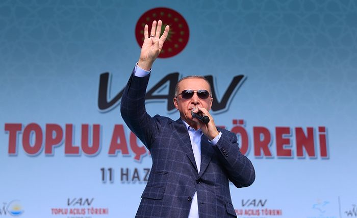 Van'da Konuşan Erdoğan, 1982'de Kurulan Üniversite İçin 'Biz Getirdik' Dedi