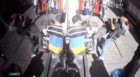 'Gasp Ediliyorum' Diye Bağıran Kişi Yere Yatırdığı Kişiyi Gasp Etti