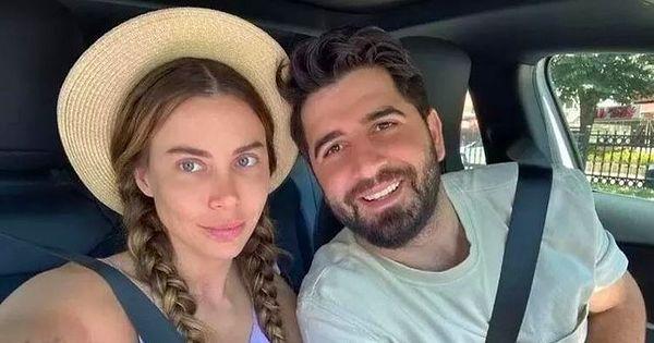 Instagram'da 2,6 milyon takipçisi olan Bilal Hancı, 2021 yılında Esin Çepni ile evlenmişti.