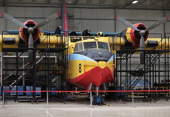 AKP'lilerin 'Antika' Dediği THK Uçakları Bakımdan Geçti...