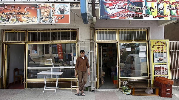 4 bine yakın tabela  TSE standartlarında değil