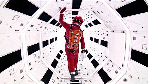 15. 2001: Uzay Macerası (2001: A Space Odyssey, 1968)