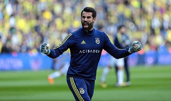 Futbola hakim olmasanız bile Volkan Demirel'i tanıdığınızı düşünüyoruz. Kendisi uzun yıllar Fenerbahçe'nin kaleciliğini yaptı.