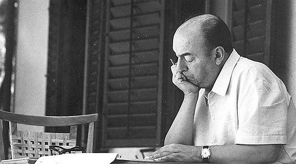 Zehirlenme tartışmalarını başlatan ise Neruda'nın ölümünden 3 gün önce Meksika'ya sığınma talebinde bulunmuş olmasıydı.