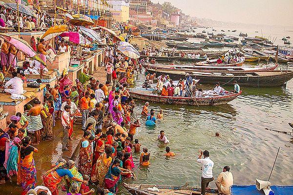 2. Son nefesini vermek isteyenlerin şehri: Varanasi.