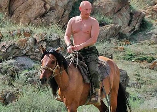 Putin'den G-7 Liderlerine Yanıt: 'Soyunmaları İğrenç Bir Görüntü Olur'