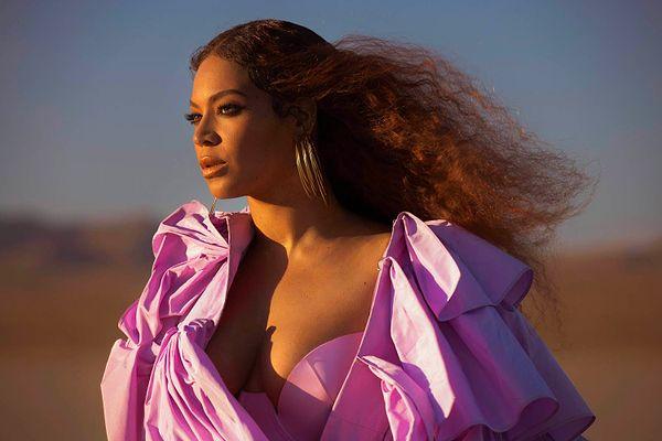 Pop müziğin kraliçesi kabul edilen nam-ı diğer 'Queen B' Beyoncé'yi tanımayanımız, şarkılarını duymayanımız yoktur aramızda.