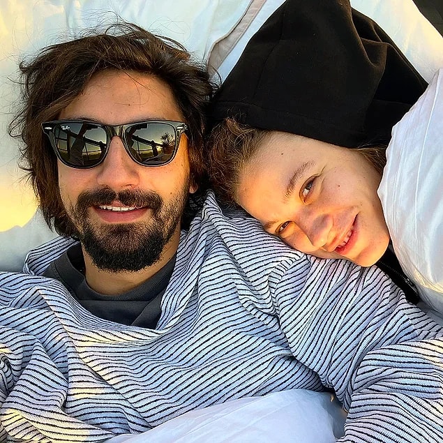 3. İşletmeci Umut Evirgen, uzun süredir birlikte olduğu iddia edilen Serenay Sarıkaya'nın doğum gününü kutladığı fotoğrafla ilişkilerini duyurdu!
