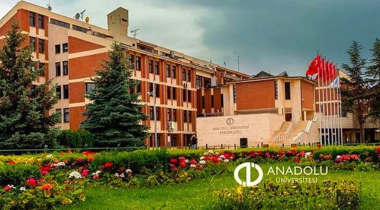 Anadolu Üniversitesi 2022 Taban Puanları ve Başarı Sıralaması