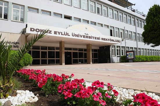 Dokuz Eylül Üniversitesi 2022 Taban Puanları ve Başarı Sıralaması