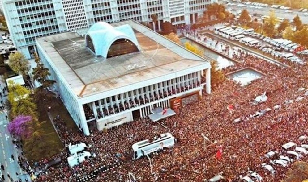 Valiliğin 15 Temmuz Klibinden İmamoğlu Çıkınca Paylaşım Silindi