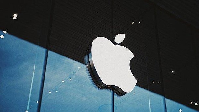 1. Apple, l'une des entreprises leaders dans le domaine de la technologie, a innové en introduisant un assistant virtuel sur les appareils mobiles : Siri