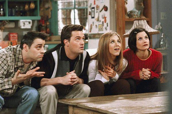 İlk yayın tarihinin üzerinden yıllar geçse de Friends hala günümüzde popülerliğini koruyan dizilerden biri.