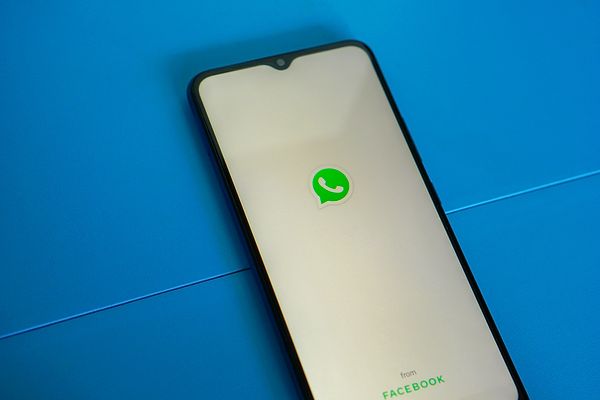 "WhatsApp konuşmalarında erotik içerik üreten bir kadından birtakım fotoğraflar ve videolar satın aldığını gördüm."