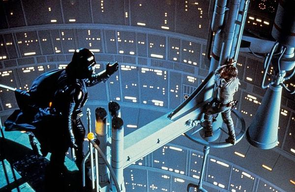 10. Star Wars: The Empire Strikes Back filminde, filmin en ikonik repliği aslında bildiğimiz gibi değil.