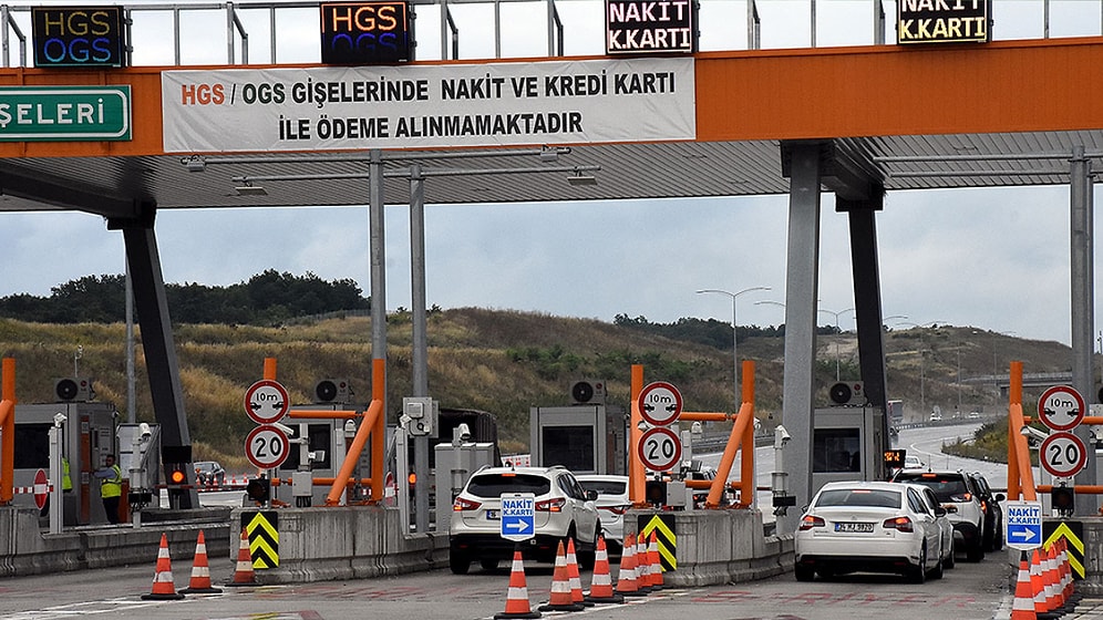 CHP’li Özgür Özel’den Otoban Açıklaması: “Evet Yıkacağız ama Sadece Gişeleri Yıkacağız!”
