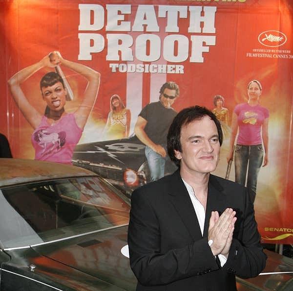 12. 'Death Proof', yani Türkçesiyle 'Ölüm Geçirmez', ismi Tarantino'nun aklına Sean Penn ile barda içerken geldi.