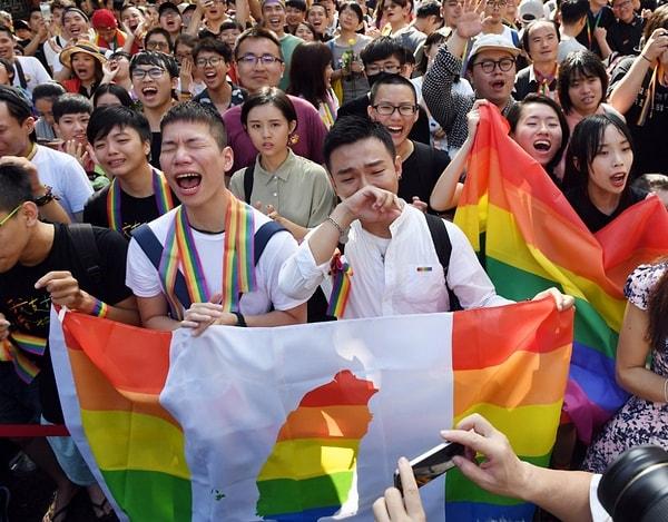 14. Yine Tsai önderliğinde Tayvan, LGBTQ bireyler için evliliği yasal kılan ilk Asya ülkesi oldu!