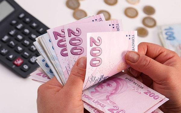 CHP Adana Milletvekili Burhanettin Bulut, bankalara ve diğer finansman kuruluşlarına borcu bulunan vatandaşların sayısının son bir yılda 1 milyon 757 bin kişi artığını belirtti.