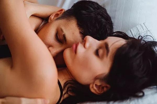6. Orgazm olmak, acı eşiğinizin yüksek olmasını sağlayan hormonların etkisini artırır.