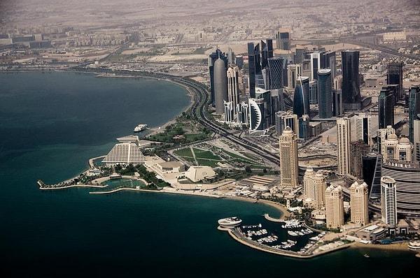 10. BAE'nin petrol kaynakları, Dubai’yi dünya üzerindeki en zengin şehirlerden biri haline getiriyor. Verilere göre Dubai’nin rezervlerinde 4 milyar varil petrol yatıyor.