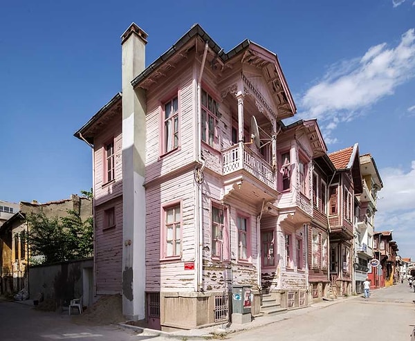 4. Osmanlı döneminden gelen kusursuz mimariye sahip Edirne Evleri'ni keşfedin.