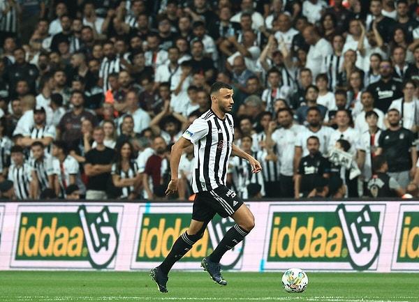 İkinci yarıya 3 değişiklikle başlayan Beşiktaş 81. dakikaya kadar skoru korudu. Romain Saiss'in kendi kalesine attığı golle durum 3-2'ye geldi.