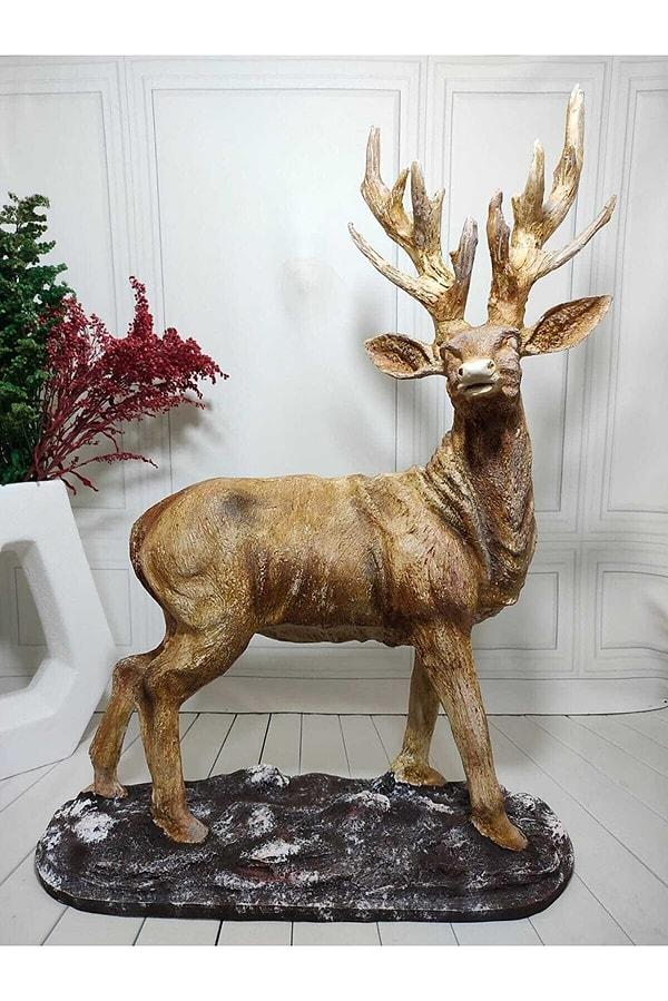 7. Eviniz için ihtişamlı bir geyik heykeli.