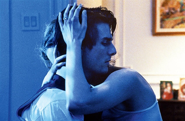 9. Gözü Tamamen Kapalı (Eyes Wide Shut)