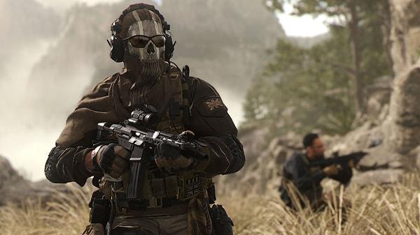 Listenin ilk sırasında Call of Duty: Modern Warfare 2 var.