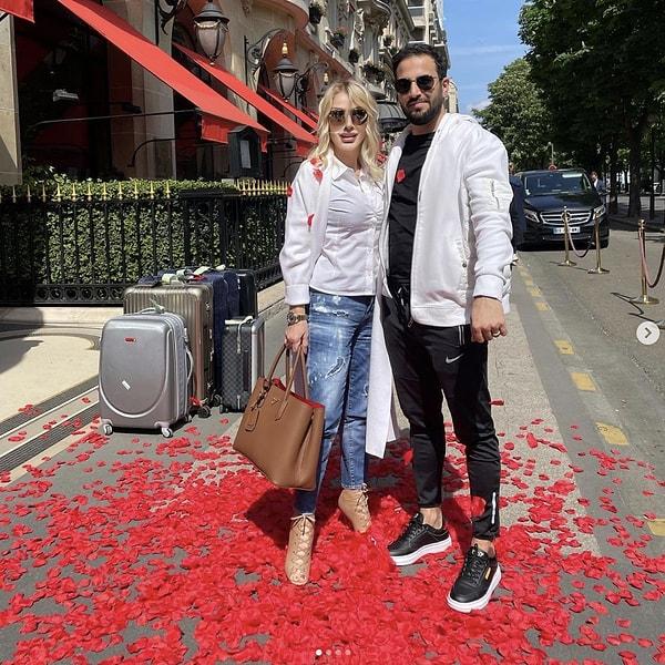 Nikahın ardından balayı için Aşıklar Şehri Paris'e giden çiftimiz, aşk dolu Instagram paylaşımlarıyla da dikkat çekmişti.